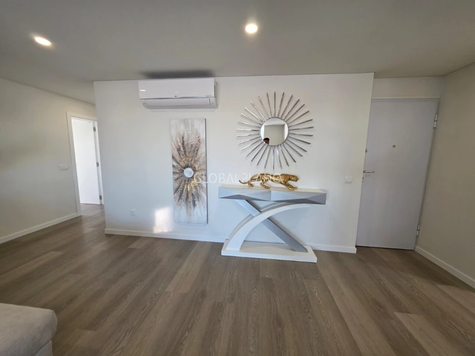 Apartamento T2 para Venda em Portimão Foto 13