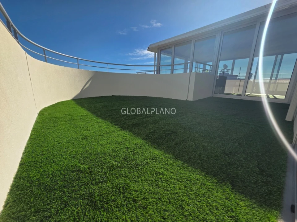 Apartamento T2 para Venda em Portimão Foto 28