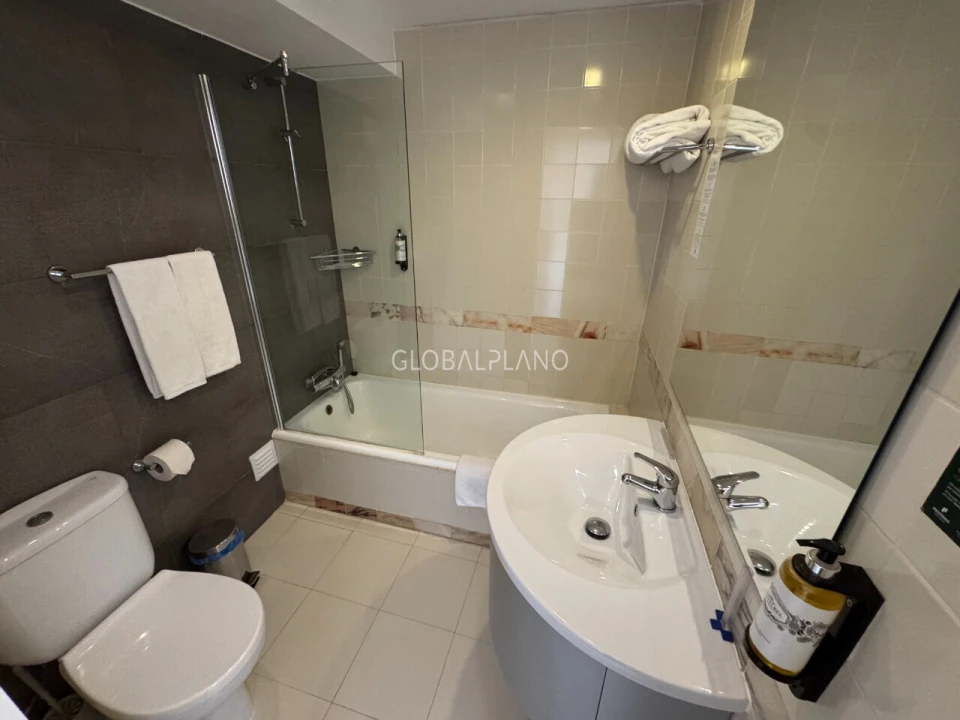 Apartamento T0 para Venda em Alvor Foto 6