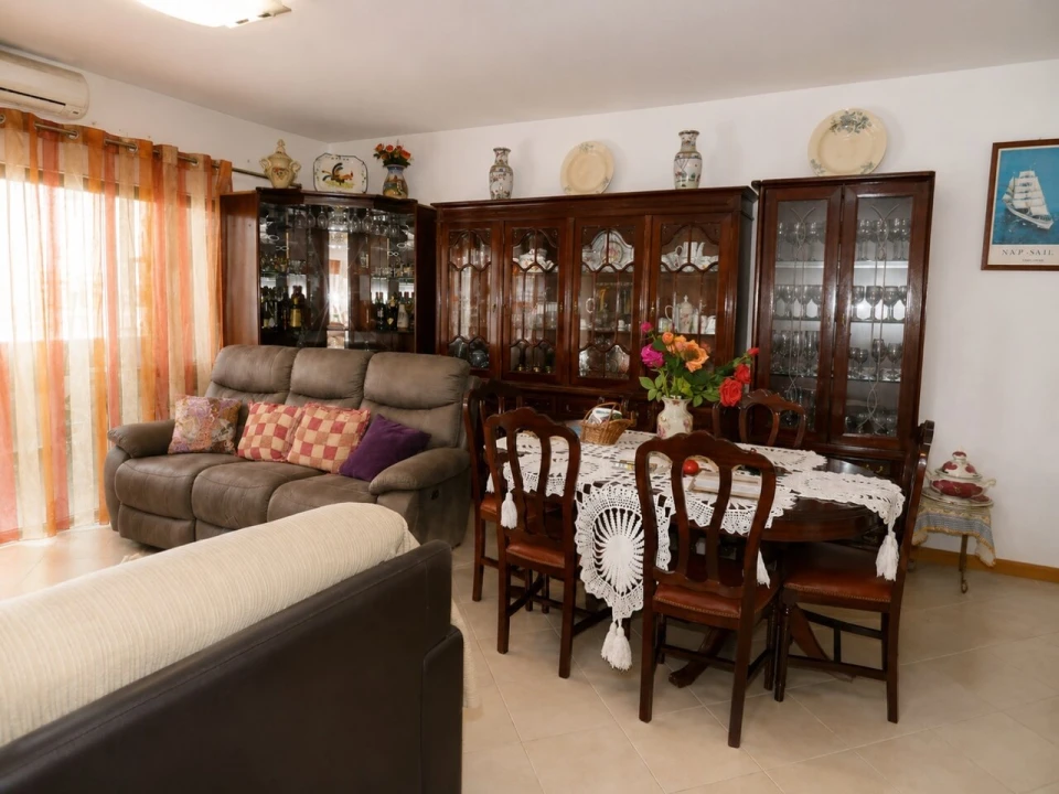 Apartamento T2 para Venda em Silves Foto 5