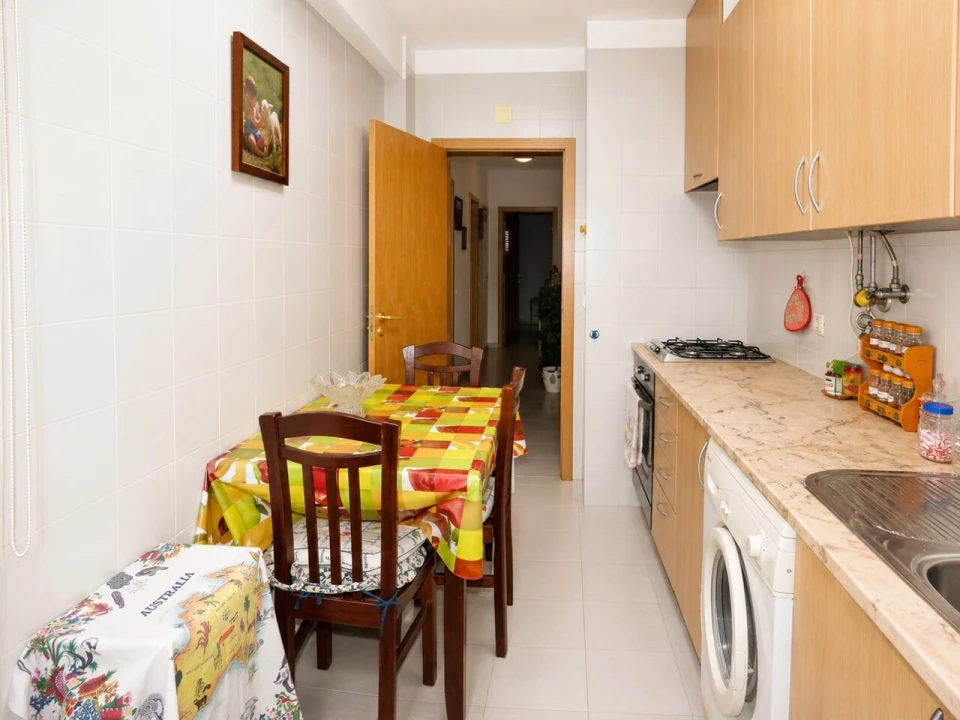 Apartamento T2 para Venda em Silves Foto 8