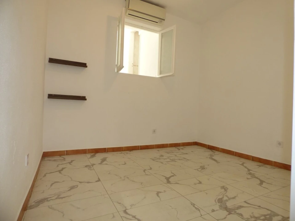 Moradia T4 para Venda em Mexilhoeira Grande Foto 15