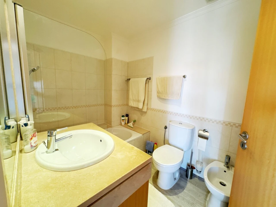 Apartamento T2 para Venda em Albufeira e Olhos de Água Foto 9