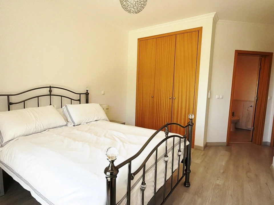 Apartamento T2 para Venda em Albufeira e Olhos de Água Foto 7
