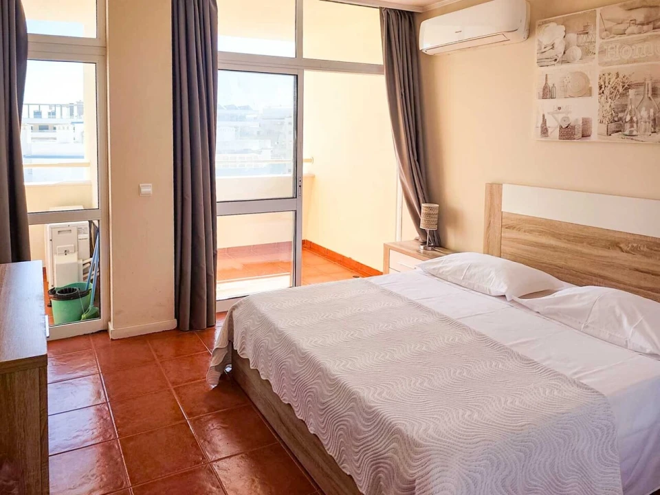 Apartamento T1 para Venda em Portimão Foto 7