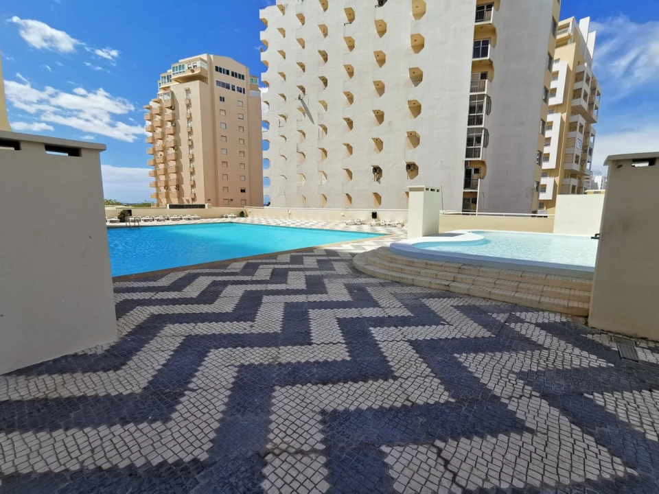 Apartamento T1 para Venda em Portimão Foto 14