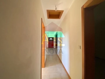 Moradia T4 para Venda em Azias