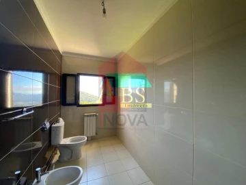Moradia T4 para Venda em Azias