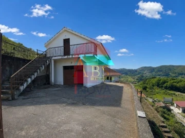 Moradia T4 para Venda em Azias