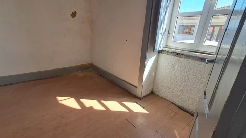 Moradia T3 para Venda em Escariz