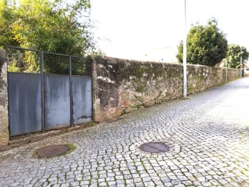 Terreno para Venda em São João da Madeira