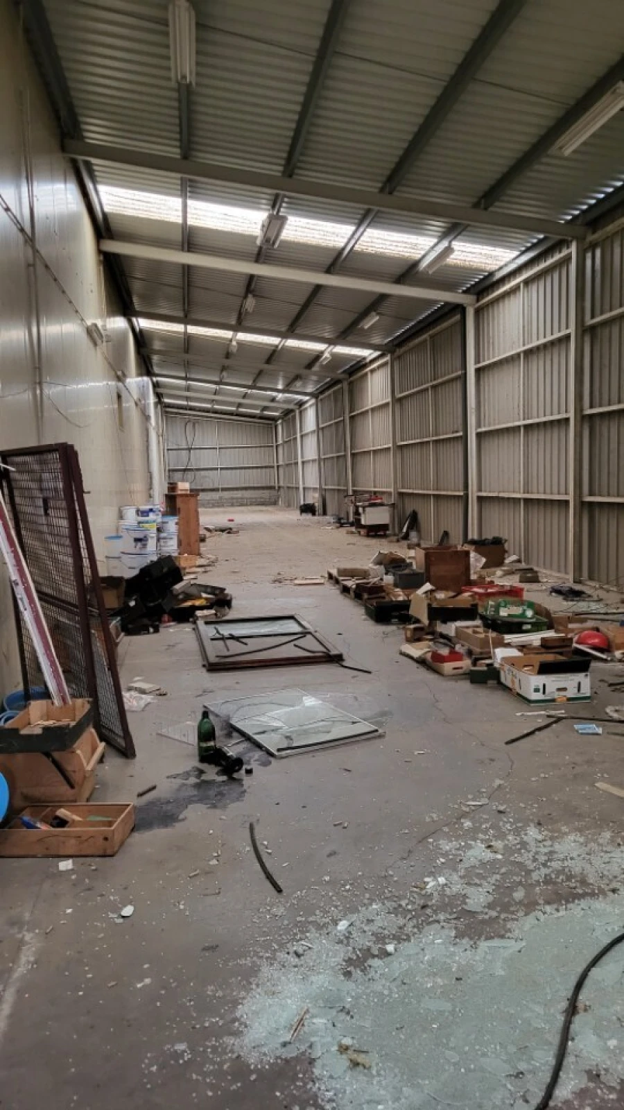 Armazém para Venda em Gonçalo Foto 11