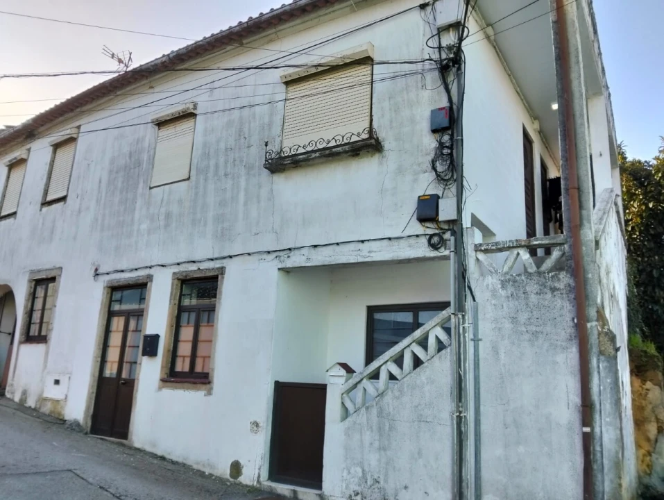 Prédio para Venda em São João da Madeira Foto 6