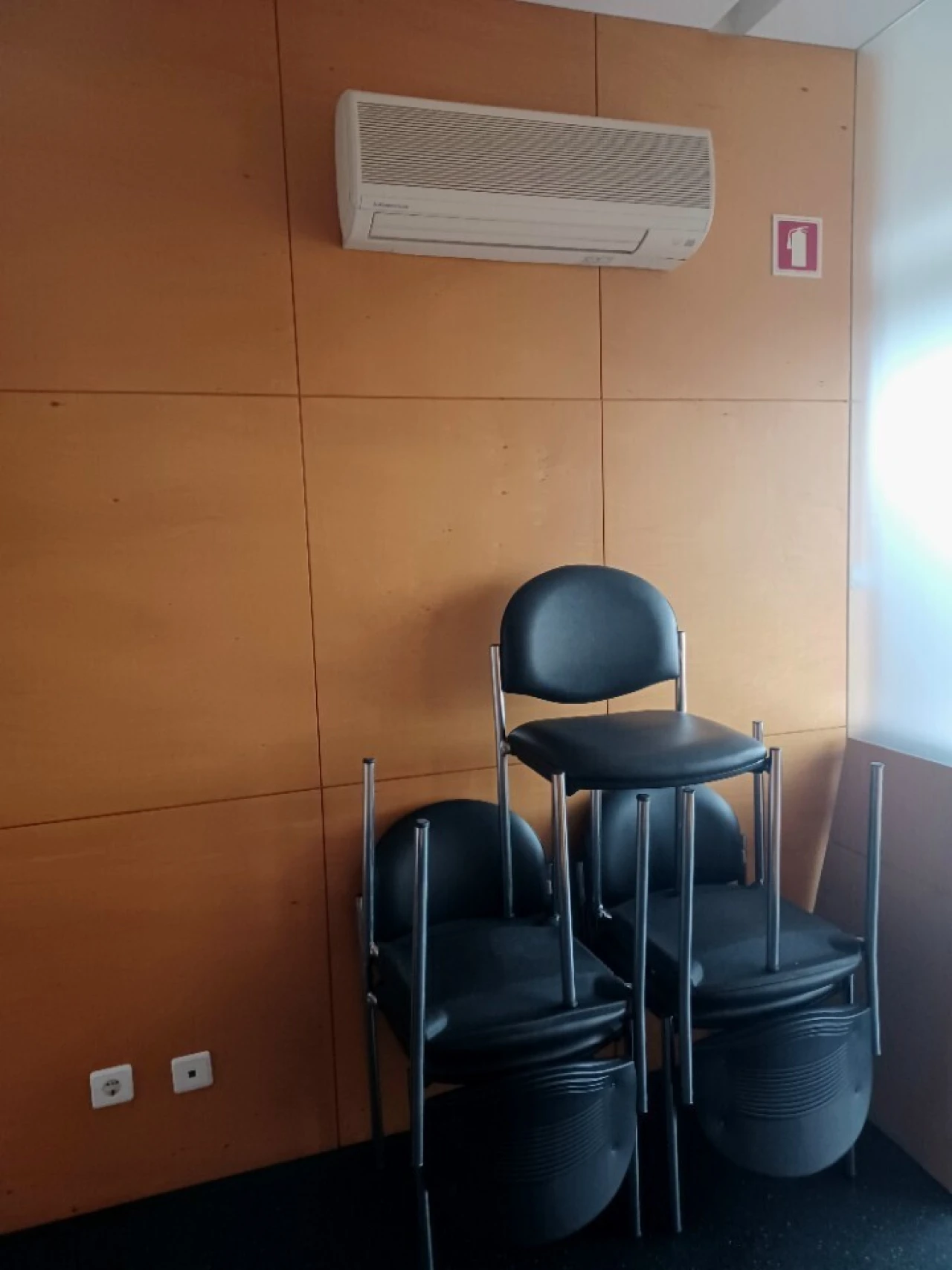 Escritório para Arrendamento em São João da Madeira Foto 6
