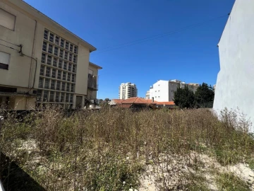 Terreno para Venda em São João da Madeira