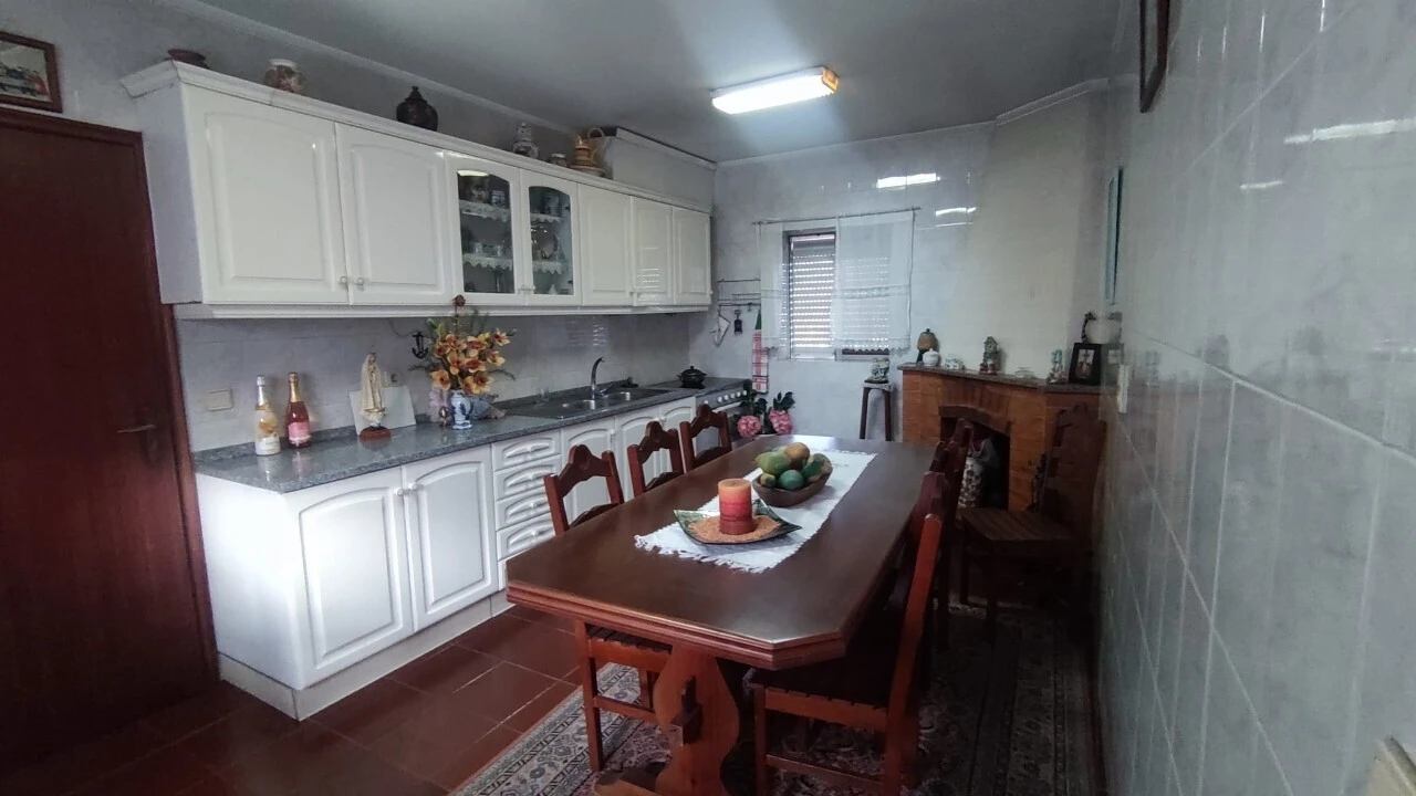 Moradia T3 para Venda em Macieira de Sarnes Foto 1
