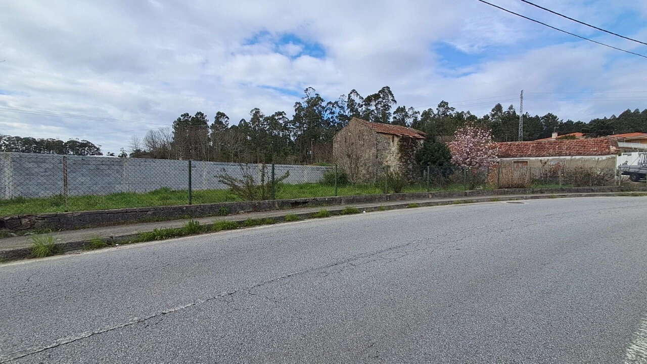 Moradia T2 para Venda em Macieira de Sarnes Foto 18