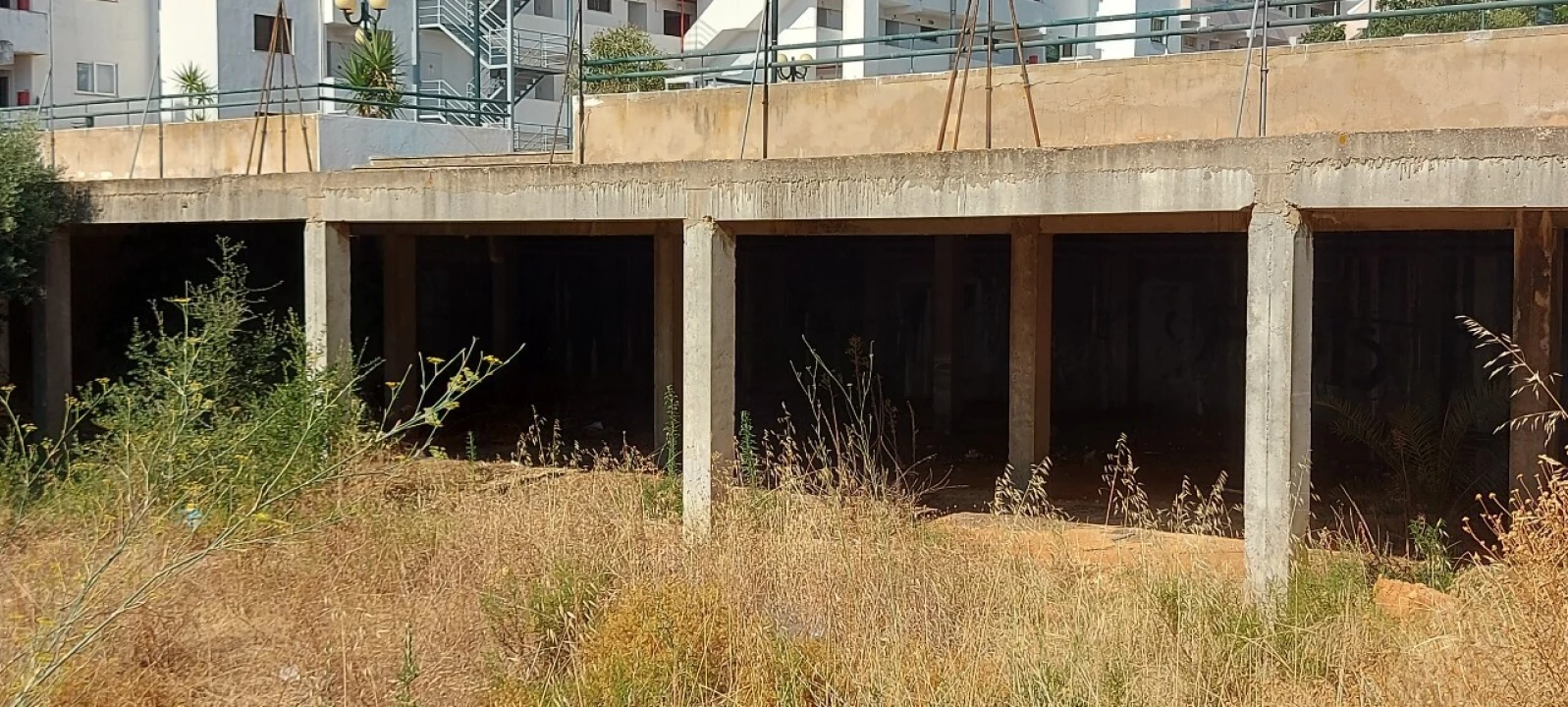 Terreno para Venda em Albufeira e Olhos de Água Foto 15