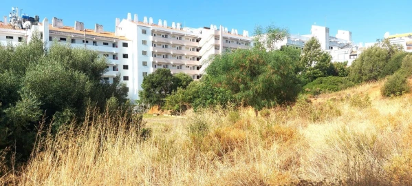 Terreno para Venda em Albufeira e Olhos de Água