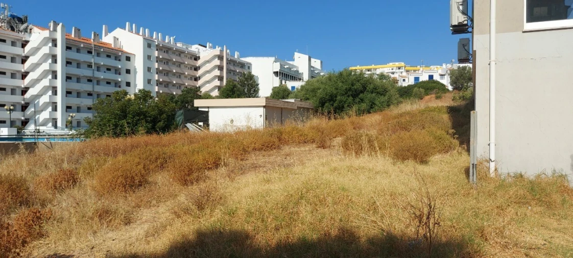 Terreno para Venda em Albufeira e Olhos de Água Foto 5