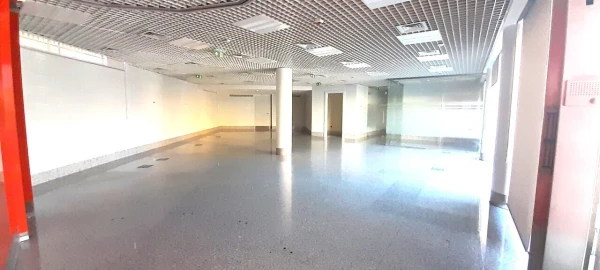 Loja para Arrendamento em São João da Madeira