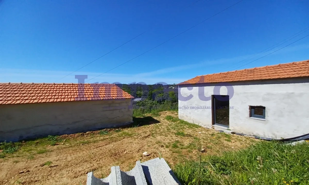 Moradia T1 para Venda em Ossela Foto 1