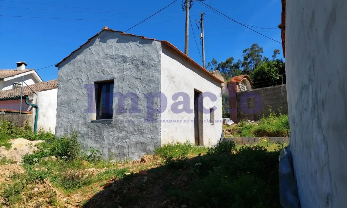 Moradia T1 para Venda em Ossela Foto 2