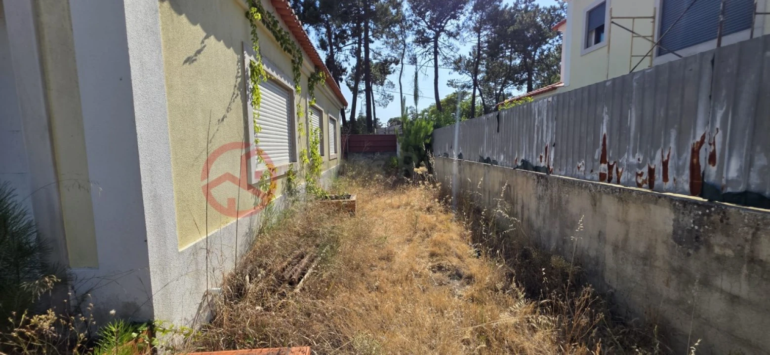 Terreno para Venda em Corroios Foto 7