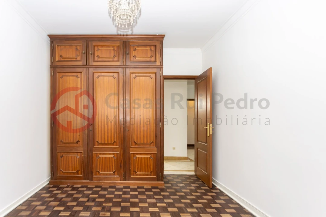 Apartamento T3 para Venda em Almada, Cova da Piedade, Pragal e Cacilhas Foto 18