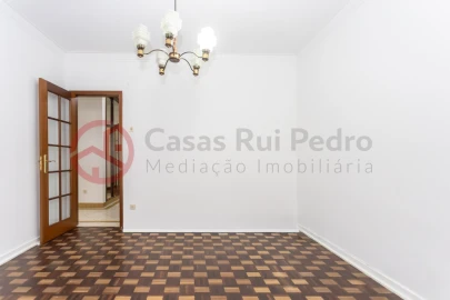 Apartamento T3 para Venda em Almada, Cova da Piedade, Pragal e Cacilhas