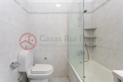 Apartamento T3 para Venda em Almada, Cova da Piedade, Pragal e Cacilhas