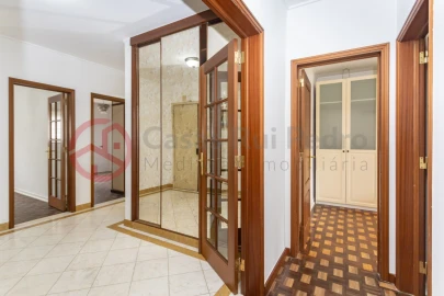 Apartamento T3 para Venda em Almada, Cova da Piedade, Pragal e Cacilhas