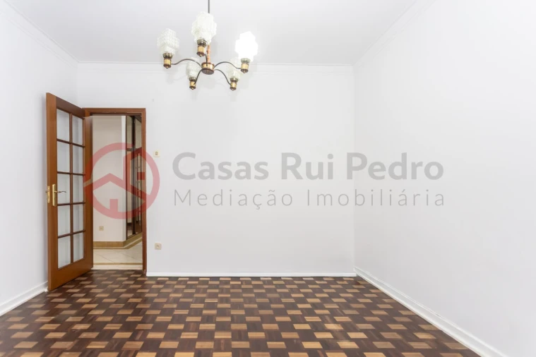 Apartamento T3 para Venda em Almada, Cova da Piedade, Pragal e Cacilhas Foto 15
