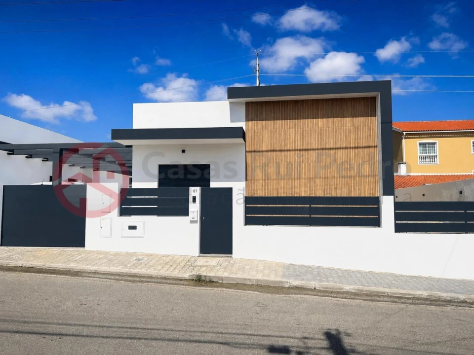 Moradia T3 para Venda em Fernao Ferro Foto 20