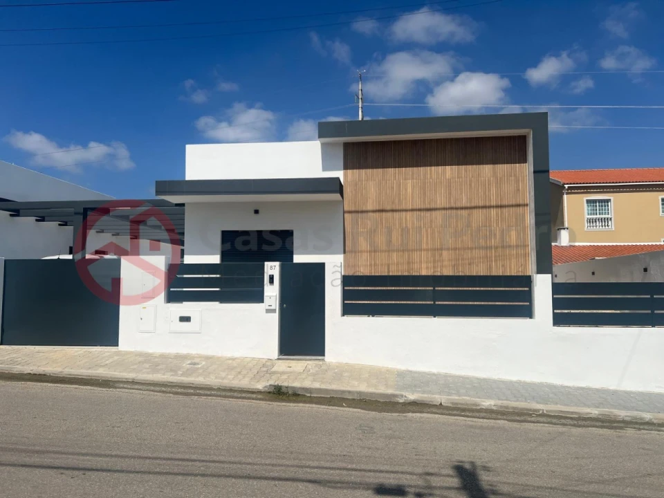 Moradia T3 para Venda em Fernao Ferro Foto 19