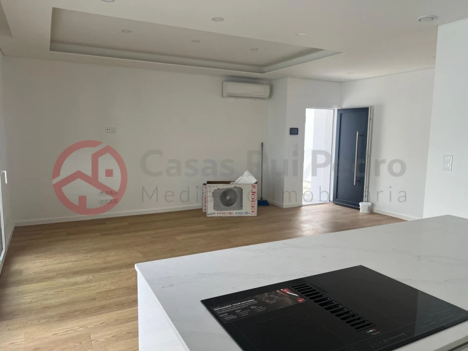 Moradia T3 para Venda em Fernao Ferro Foto 5