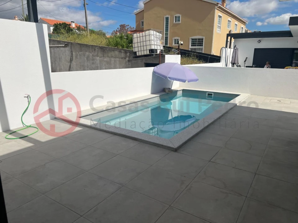 Moradia T3 para Venda em Fernao Ferro Foto 9