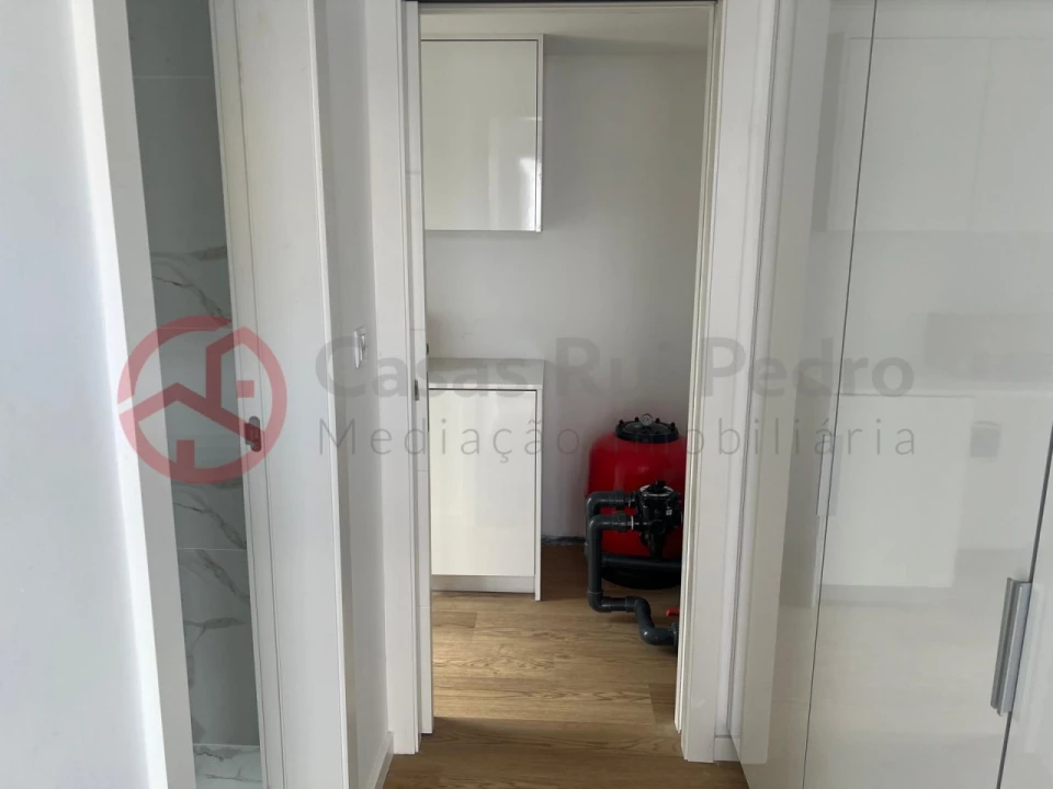 Moradia T3 para Venda em Fernao Ferro Foto 16