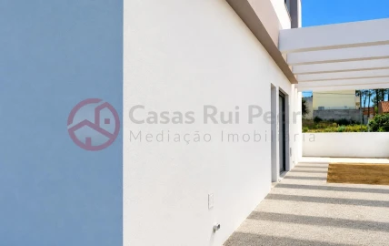 Moradia T3 para Venda em Fernao Ferro