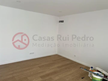 Moradia T3 para Venda em Fernao Ferro