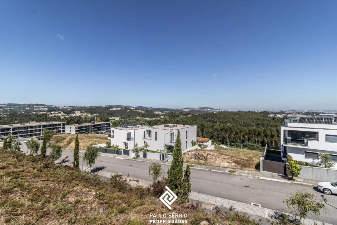 Terreno para Venda em Sandim, Olival, Lever e Crestuma Foto 3