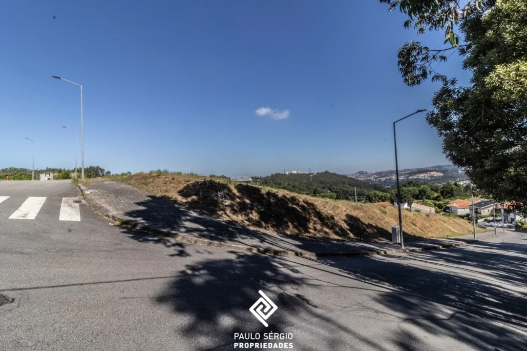 Terreno para Venda em Sandim, Olival, Lever e Crestuma Foto 16