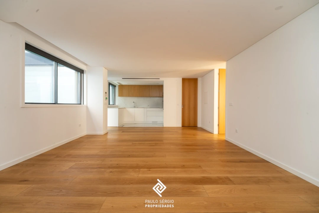 Apartamento T2 para Venda em Espinho Foto 1