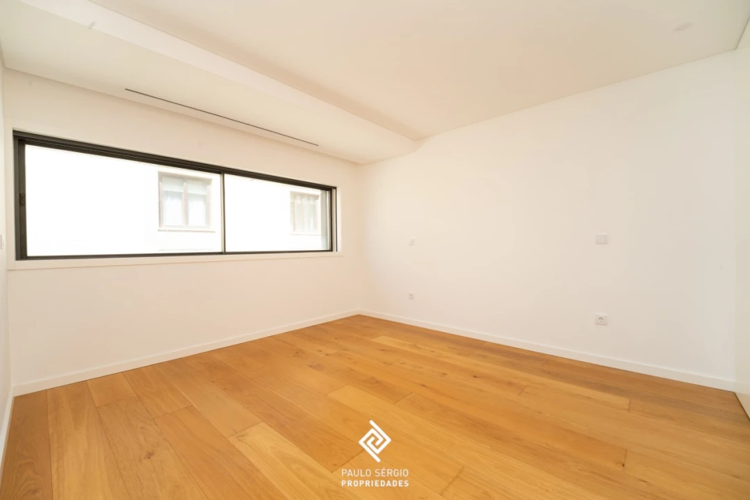 Apartamento T2 para Venda em Espinho Foto 8