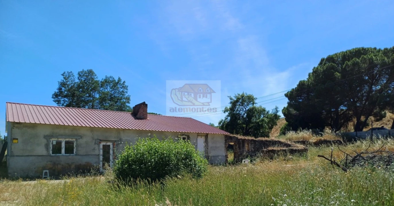 Quinta T3 para Venda em Abela Foto 1