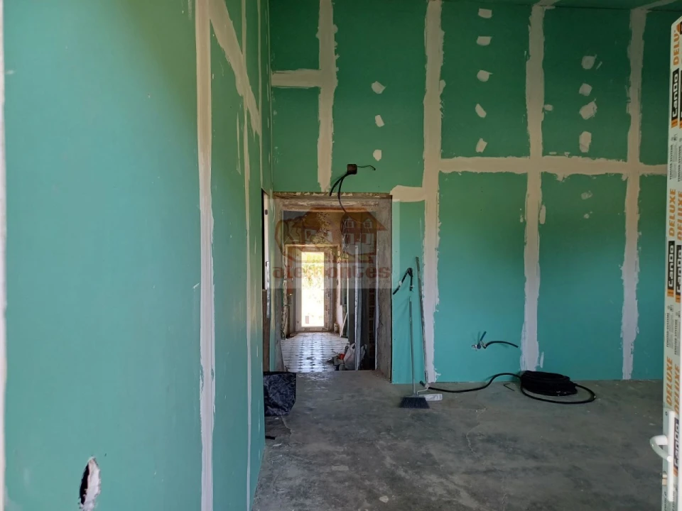 Quinta T3 para Venda em Abela Foto 8