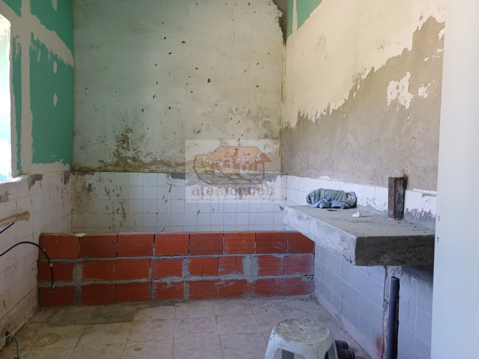 Quinta T3 para Venda em Abela Foto 10