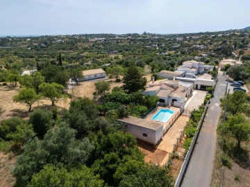 Moradia T5 para Venda em Loule (São Clemente)