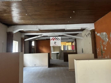 Loja para Venda em Ovoa e Vimieiro