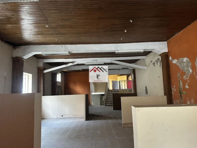 Loja para Venda em Ovoa e Vimieiro Foto 5